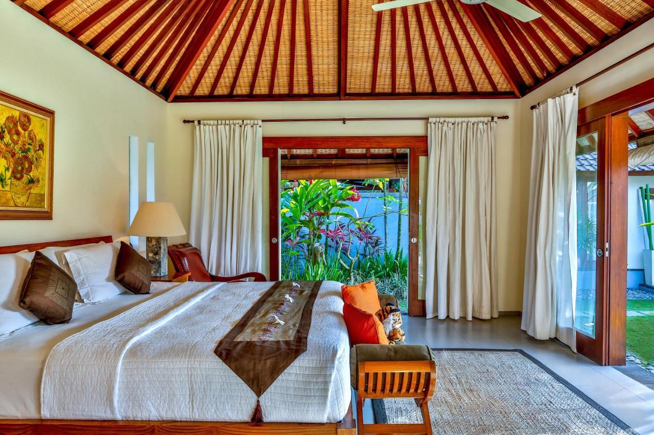 Villa Kaba Kaba Resort Canggu Rum bild